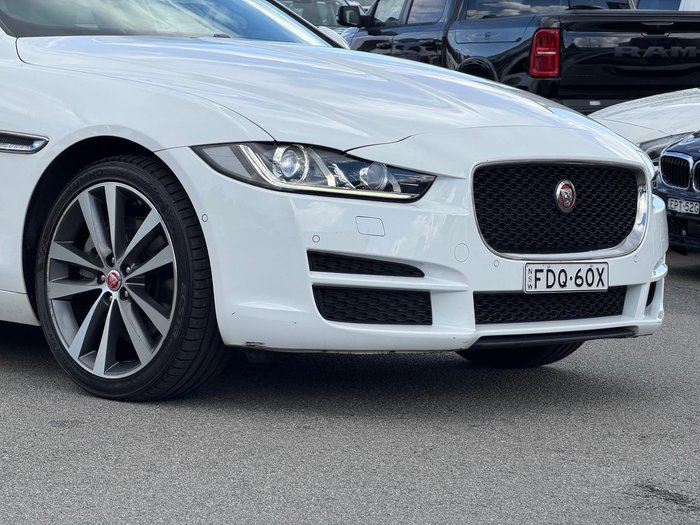 2016 Jaguar XE 20t Prestige