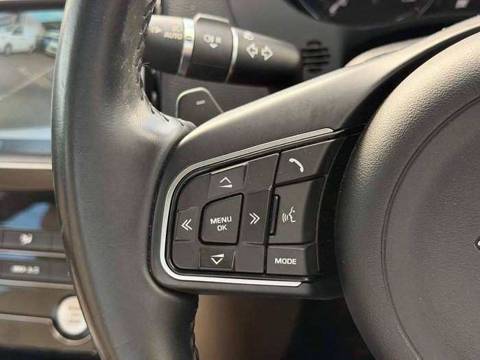 2016 Jaguar XE 20t Prestige
