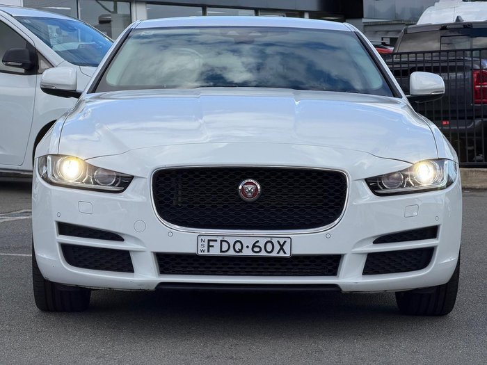2016 Jaguar XE 20t Prestige