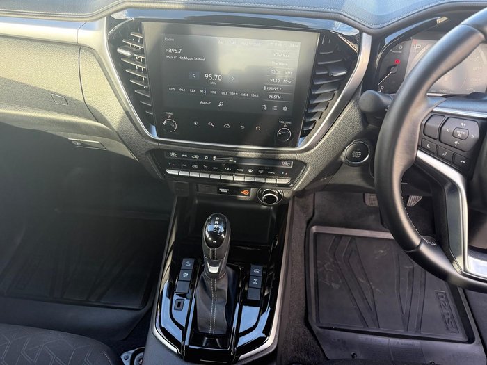 2025 Isuzu D-MAX LS-U