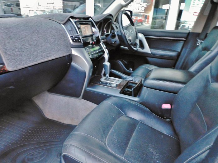 2014 Toyota Landcruiser VX