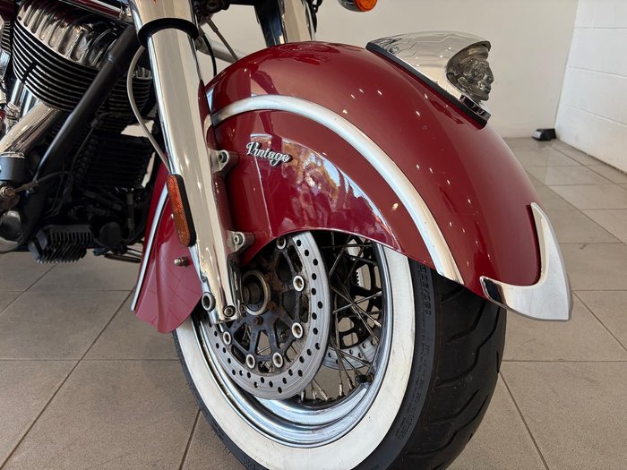2014 Indian Chief Vintage 1811 Chief Red