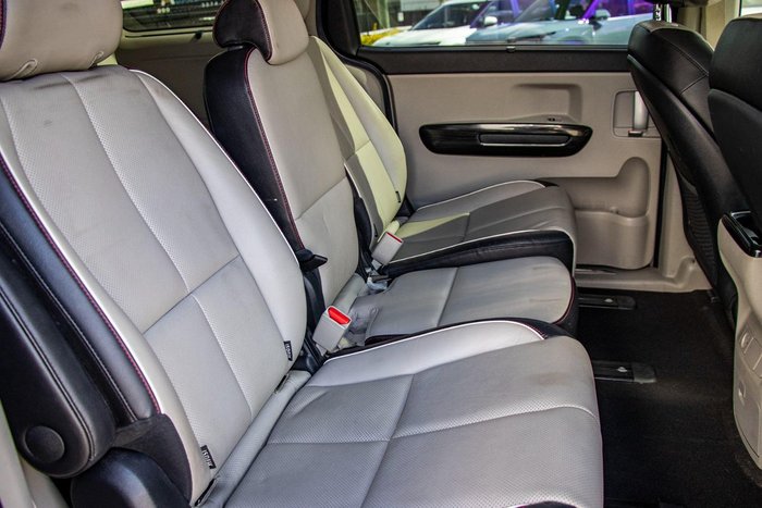 2019 Kia Carnival Platinum
