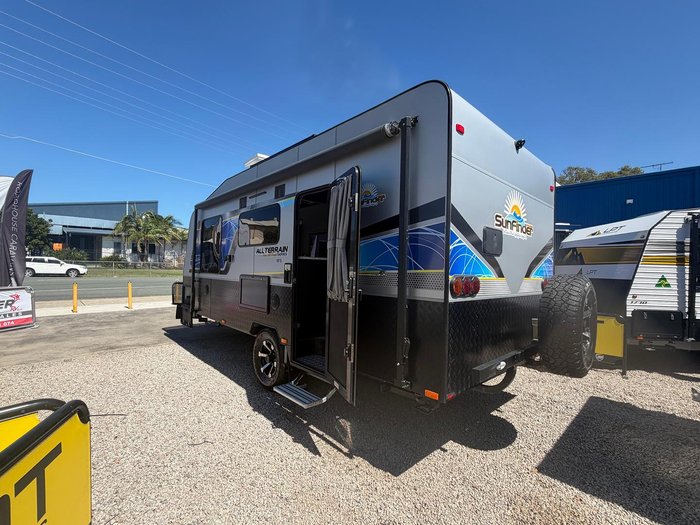 2022 Sunfinder Caravans 18.6 semi off road