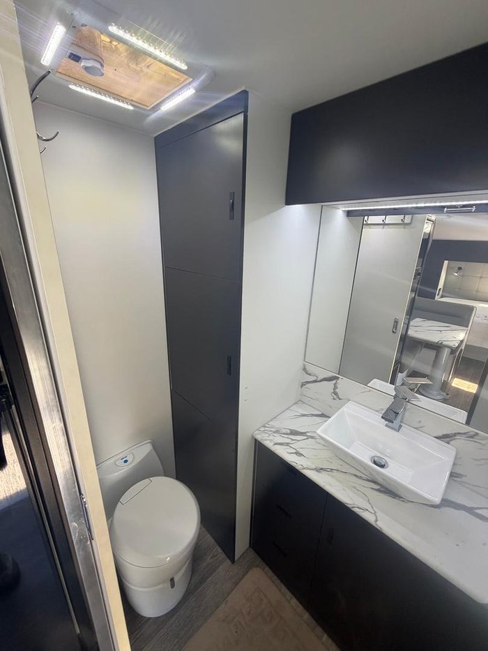 2022 Sunfinder Caravans 18.6 semi off road