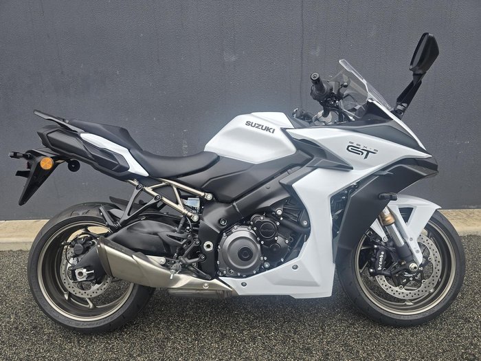 2025 Suzuki GSX-S1000 GT GSX-S White