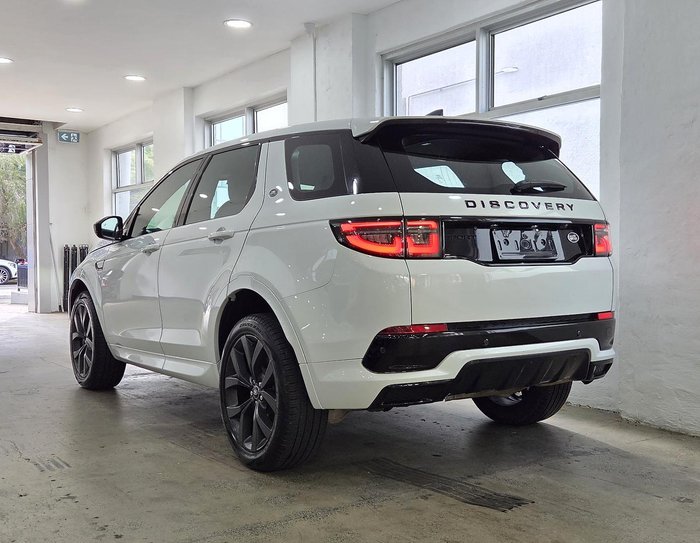 2022 Land Rover Discovery Sport P250 R-Dynamic SE
