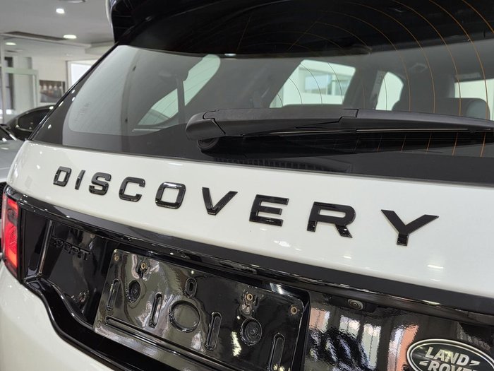 2022 Land Rover Discovery Sport P250 R-Dynamic SE