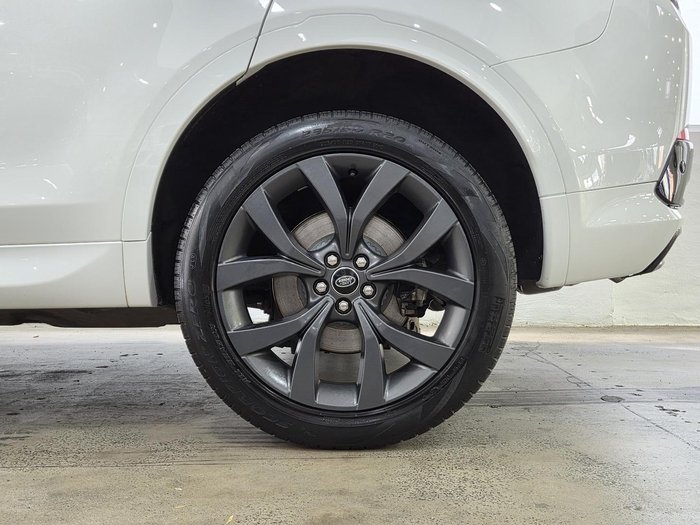 2022 Land Rover Discovery Sport P250 R-Dynamic SE