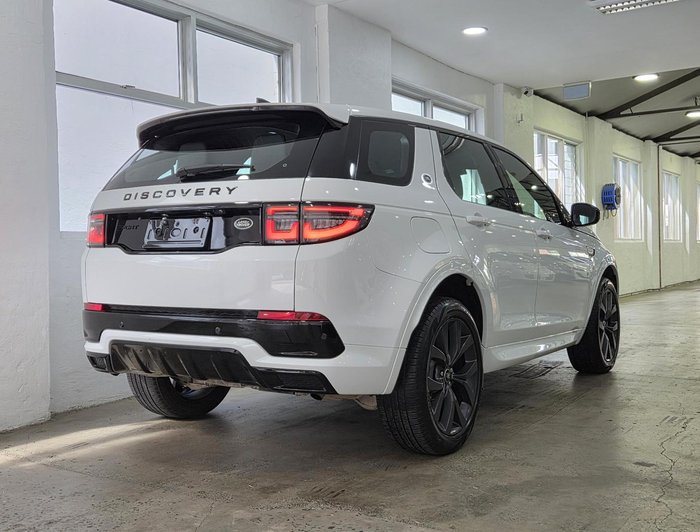 2022 Land Rover Discovery Sport P250 R-Dynamic SE