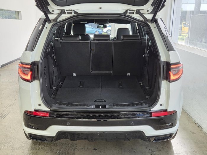 2022 Land Rover Discovery Sport P250 R-Dynamic SE