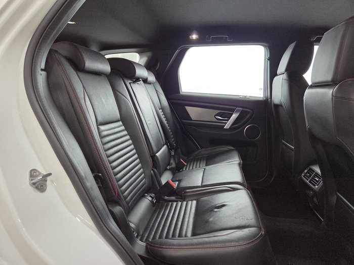 2022 Land Rover Discovery Sport P250 R-Dynamic SE