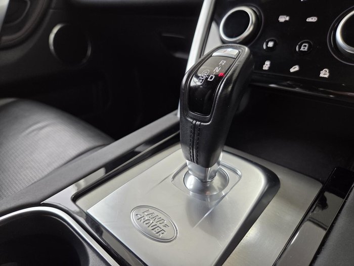 2022 Land Rover Discovery Sport P250 R-Dynamic SE