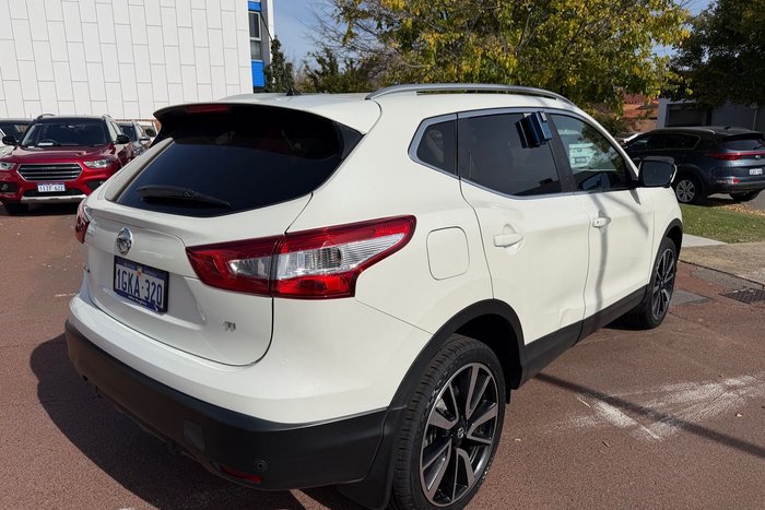 2017 Nissan QASHQAI Ti