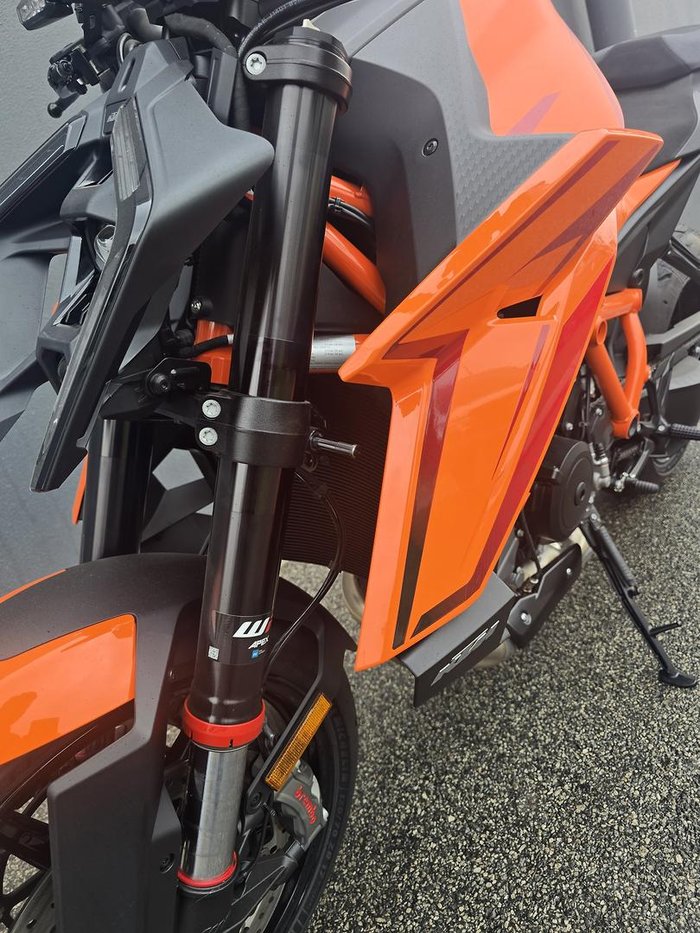 2025 KTM 1390 Super Duke R Super Duke Orange