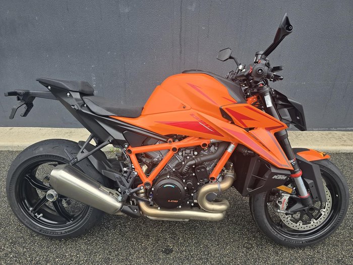 2025 KTM 1390 Super Duke R Super Duke Orange