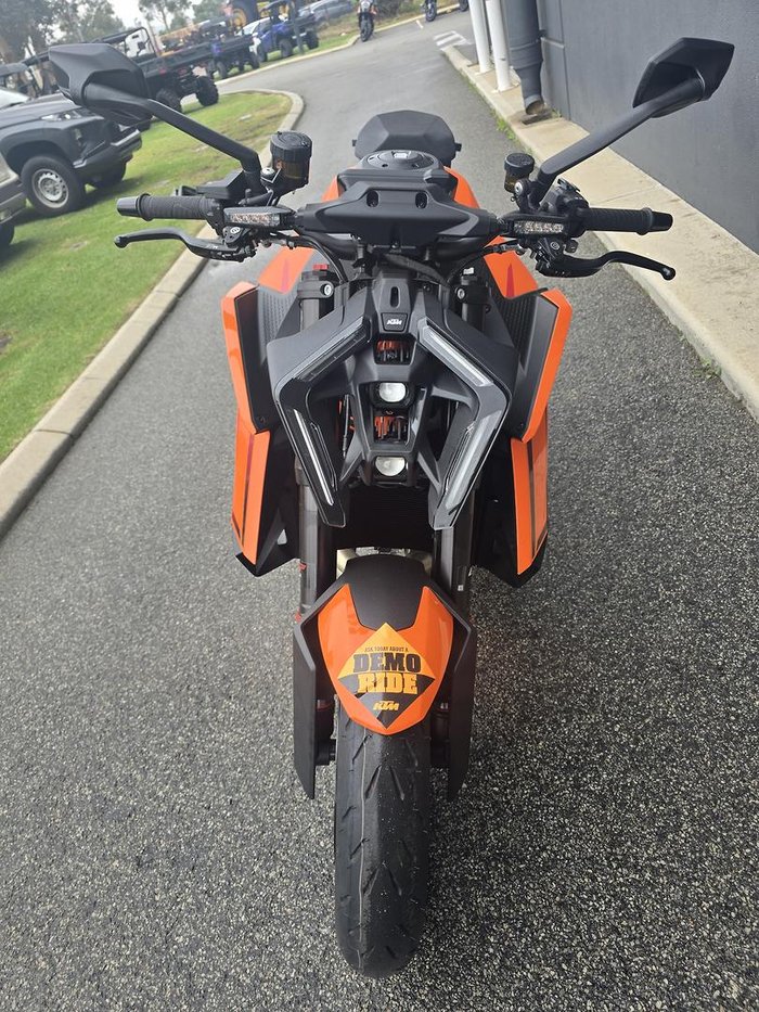 2025 KTM 1390 Super Duke R Super Duke Orange