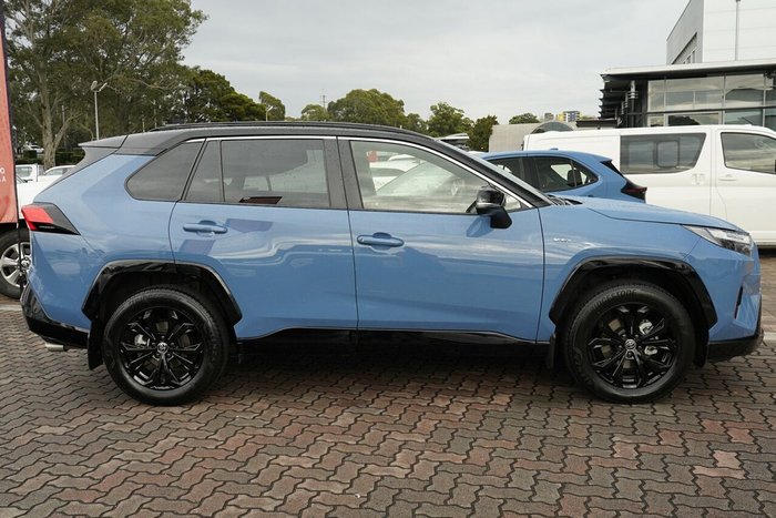 2025 Toyota RAV4 XSE