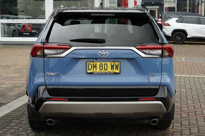 2025 Toyota RAV4 XSE