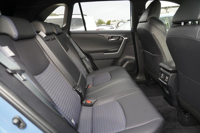 2025 Toyota RAV4 XSE