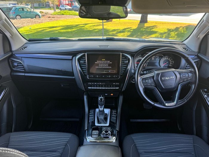 2022 Isuzu MU-X LS-U