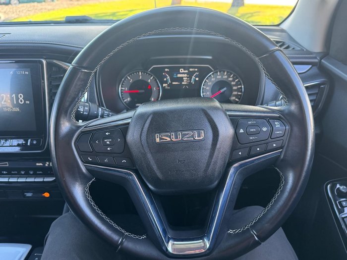 2022 Isuzu MU-X LS-U