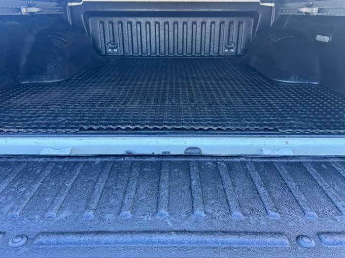 2021 Nissan Navara ST-X D23 MY21 4X4 Dual Range WHITE