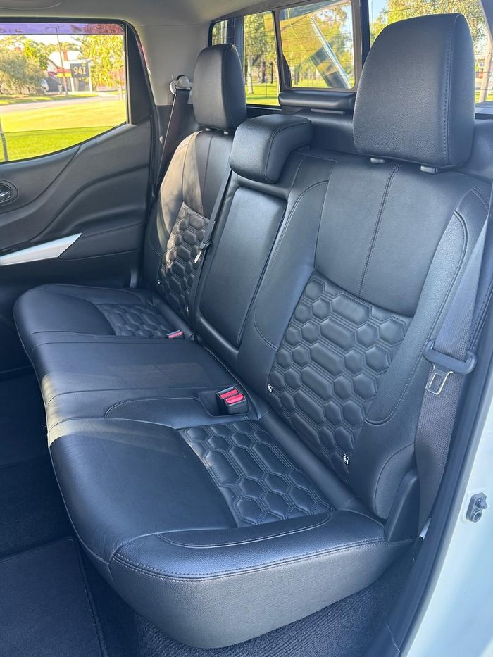 2021 Nissan Navara ST-X D23 MY21 4X4 Dual Range WHITE