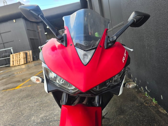 2015 Yamaha YZF-R3 ABS RED