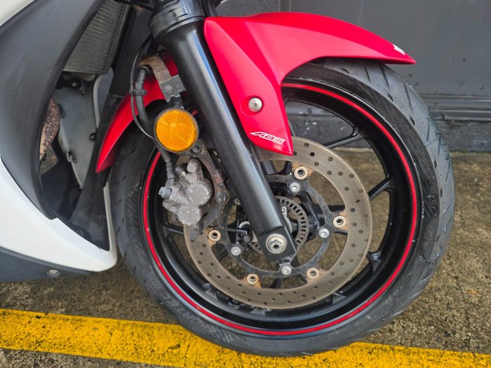 2015 Yamaha YZF-R3 ABS RED