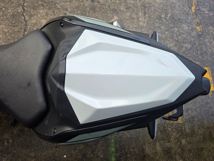 2026 Kawasaki NINJA 500 SE (LAMS) WHITE