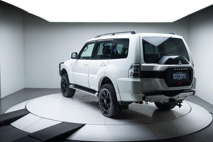 2017 Mitsubishi Pajero GLX