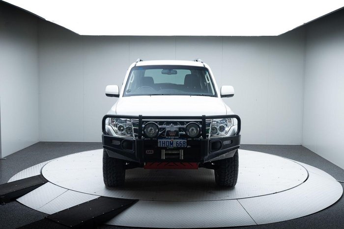 2017 Mitsubishi Pajero GLX