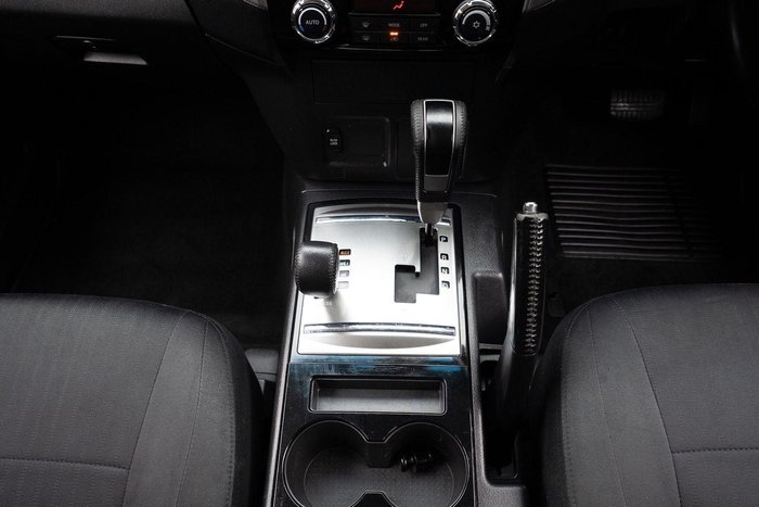 2017 Mitsubishi Pajero GLX