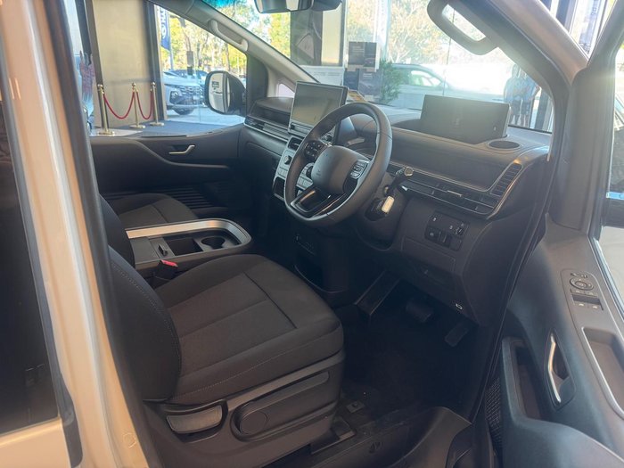 2026 Hyundai STARIA