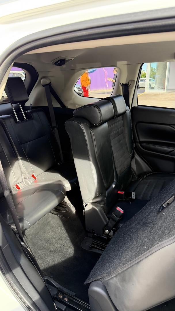 2019 Mitsubishi Outlander LS