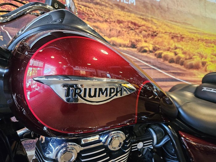 2014 Triumph Thunderbird Commander Thunderbird Red