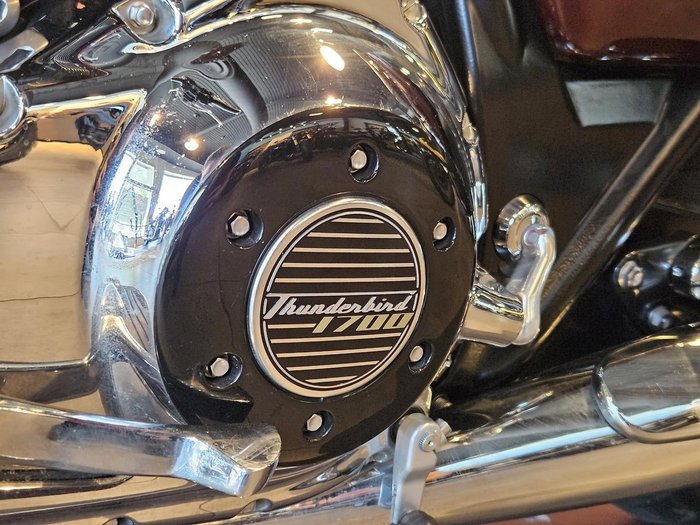 2014 Triumph Thunderbird Commander Thunderbird Red