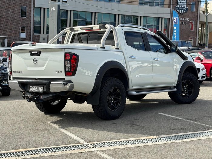 2018 Nissan Navara ST-X