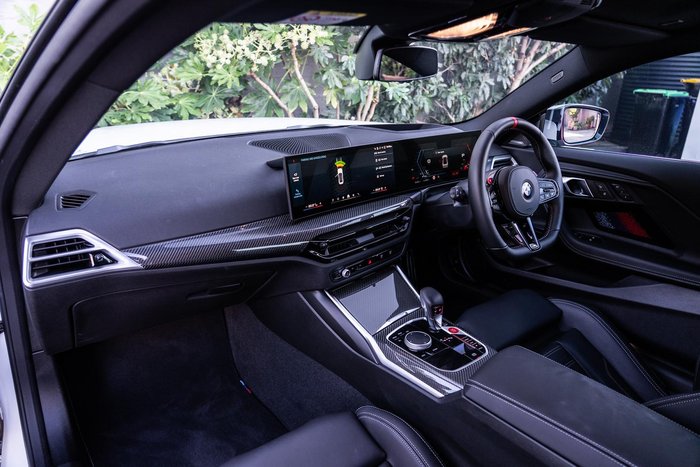 2025 BMW M2
