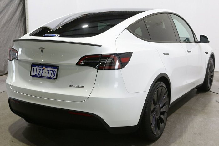 2023 Tesla Model Y Performance
