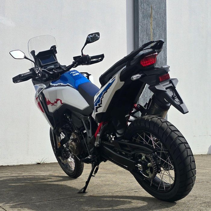 2024 Honda Africa Twin ES (CRF1100A3) Africa Twin White