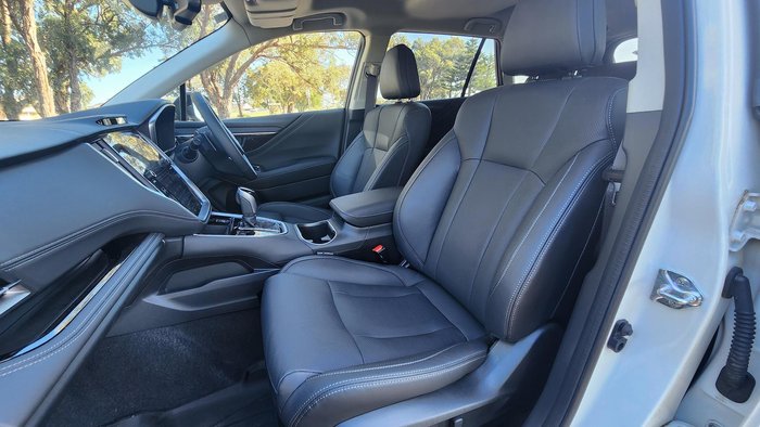 2025 Subaru Outback AWD Touring