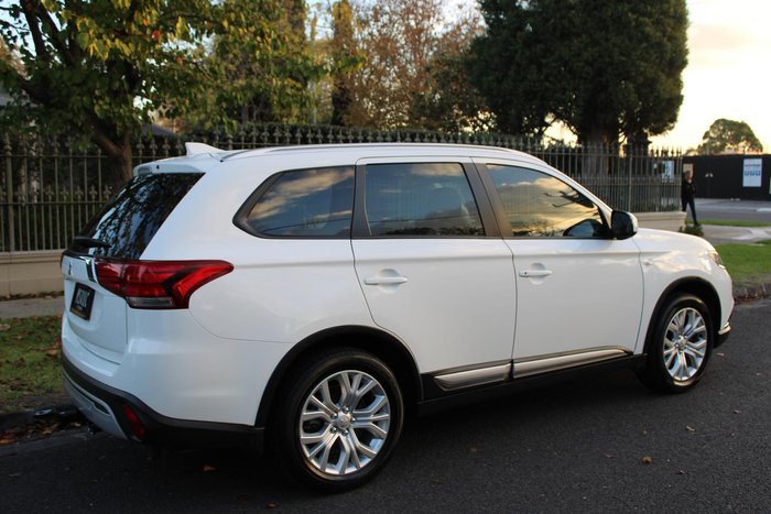 2019 Mitsubishi Outlander ES ZL MY20 White