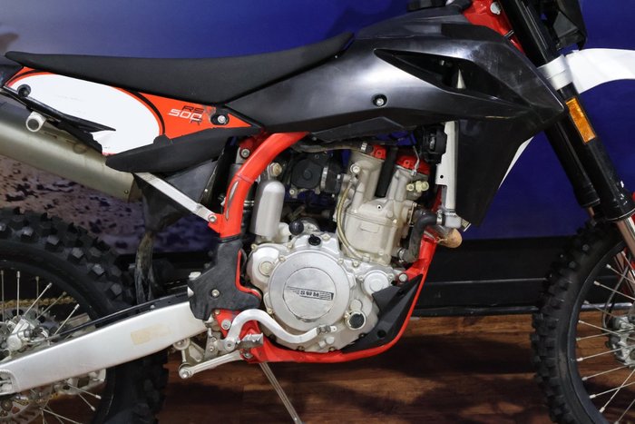 2019 SWM RS 500 R Black