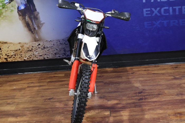 2019 SWM RS 500 R Black