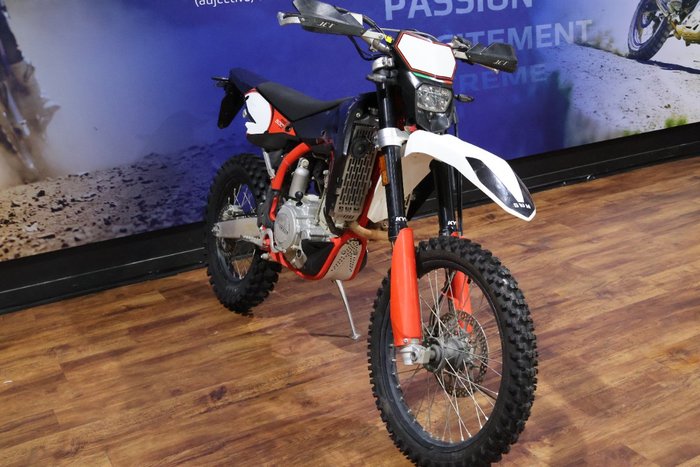2019 SWM RS 500 R Black