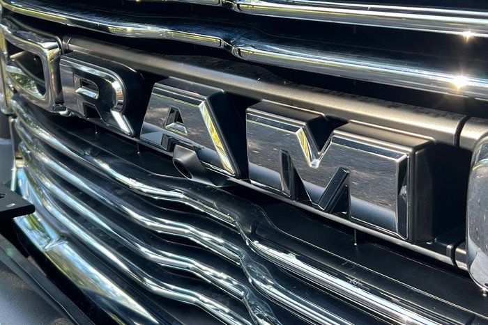2023 RAM 2500 Laramie Rambox