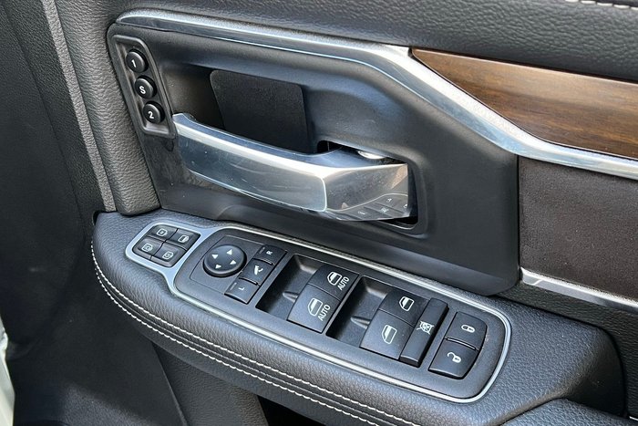 2023 RAM 2500 Laramie Rambox