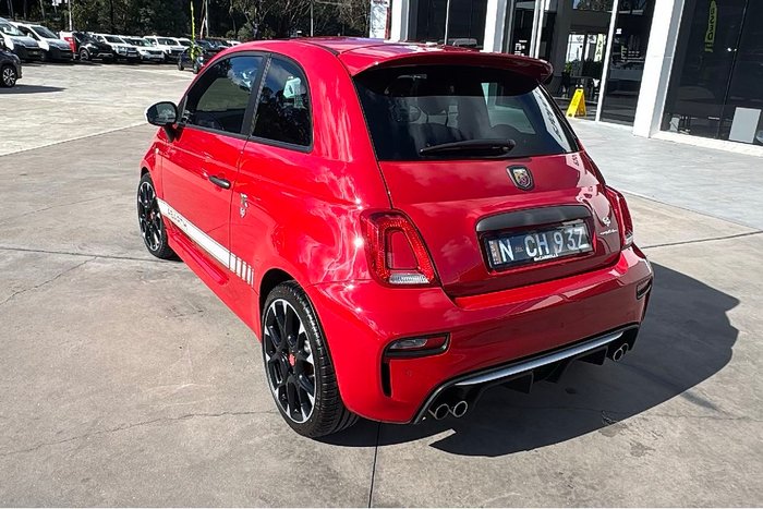 2023 Abarth 695 Competizione